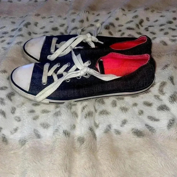 Converse Sneakers - Picture 3 of 8